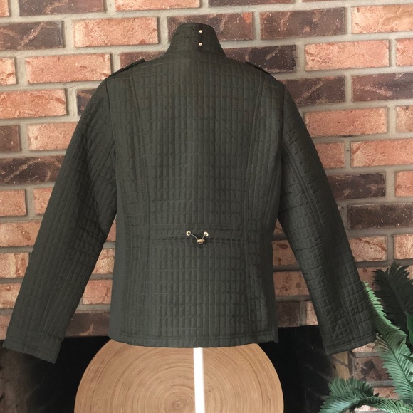 Weatherproof Quilted Jacket - Picture 5 of 6